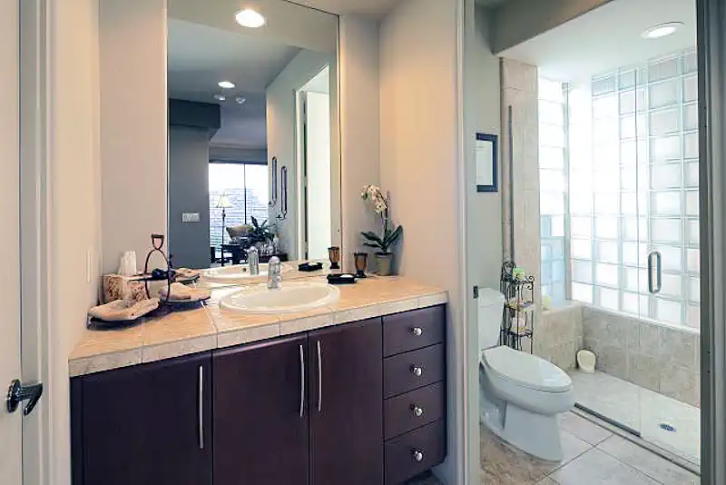 Bathroom with Mirror